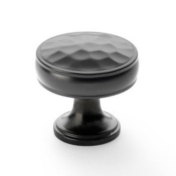 "Lynd" Hammered Furniture Knob - Timeless Elegance for Every Piece of Furniture