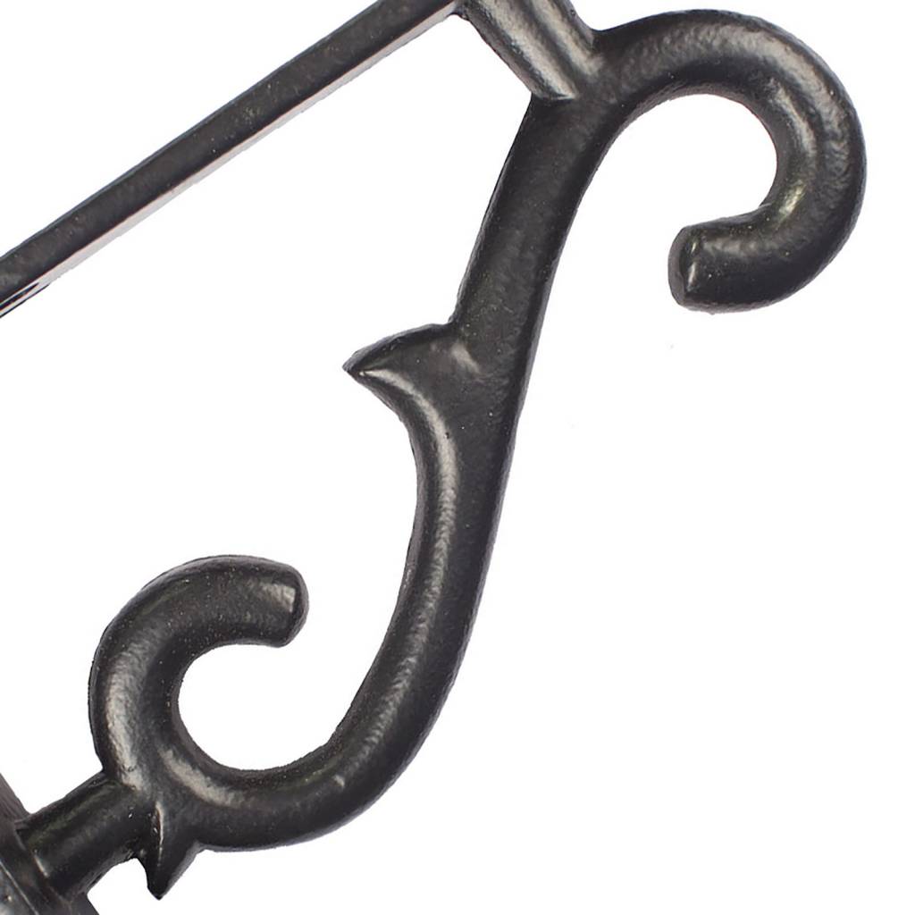 Cast iron shelf support "S" 145 x 180mm