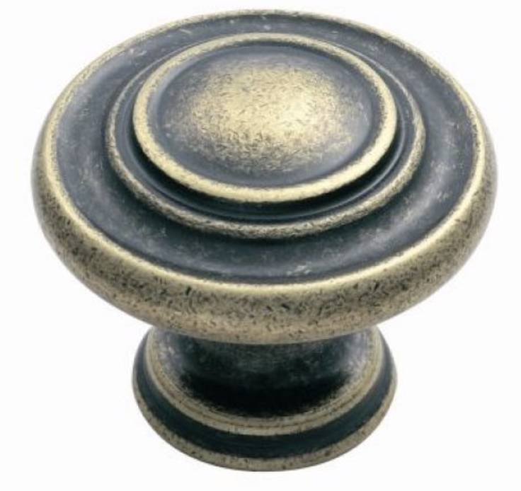 Round Cabinet Knob in Antique Brass - 32mm with Vintage Look